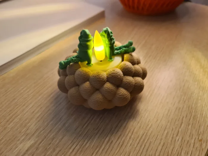 Bubble Tealight Candle Holder - Image 4