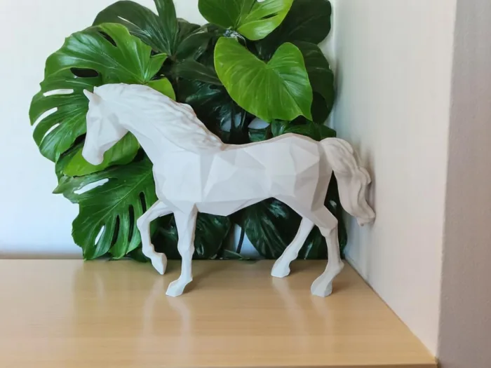 Horse Sculpture - Image 5