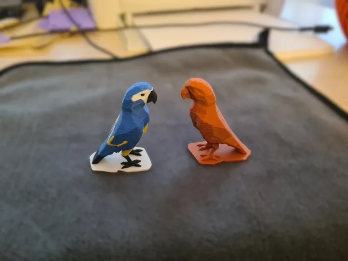 Parrot Figurine - Image 3